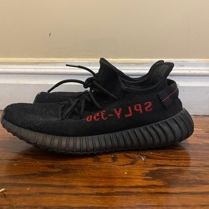 Yeezy 350 Bred